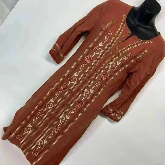 hidden alley Dresses & Skirts - Hidden alley size medium brown embroidered dress
